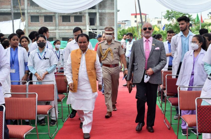  पहाड़ के लोगों में श्वास व छाती रोग के पीछे धूम्रपान और तंबाकू सेवन : एडमिरल जोशी