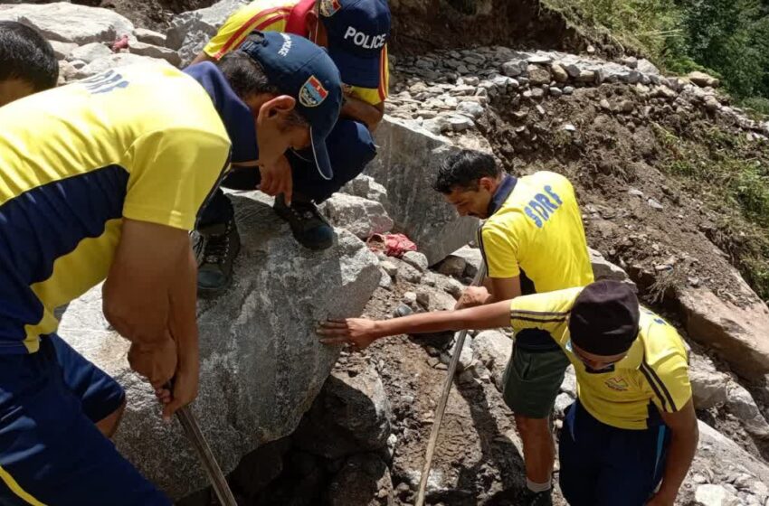  केदारनाथ पैदल मार्ग पर तीन और शव बरामद, अब तक छह लोगों की मौत