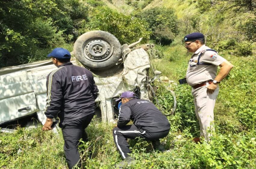  उत्तराखंड में बड़ा सड़क हादसा, खाई में गिरी स्कार्पियो; तीन युवकों की मौके पर मौत