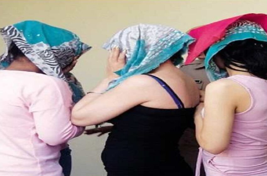  हरिद्वार: होटल में एंटी ह्यूमन ट्रैफिकिंग यूनिट और पुलिस का छापा, 9 लोग गिरफ्तार