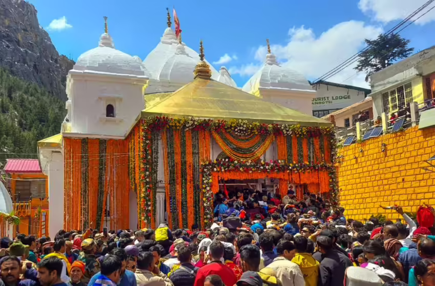 चारधाम: आज से उठेंगी जयकाराओं की गूंजे,खुल गए है गंगोत्री और यमुनोत्री धाम के कपाट