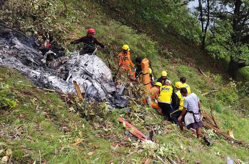 उत्तराखंड: हेलिकॉप्टर क्रैश 23 माह की मासूम सहित,सात लोगों की मौत