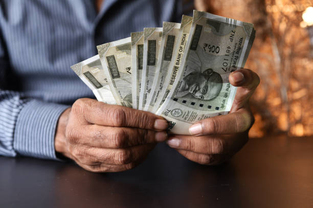 रिश्वत लेते हुए रंगे हाथ पकड़े गए मंडी समिति के प्रभारी सचिव