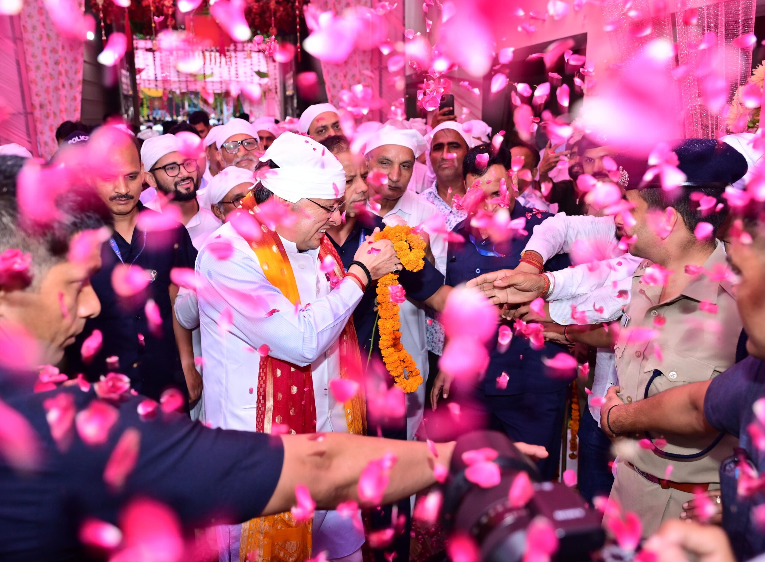 CM धामी ने किया  श्री ब्रह्म निवास आश्रम के 50वें निर्वाण दिवस के कार्यक्रम में प्रतिभाग