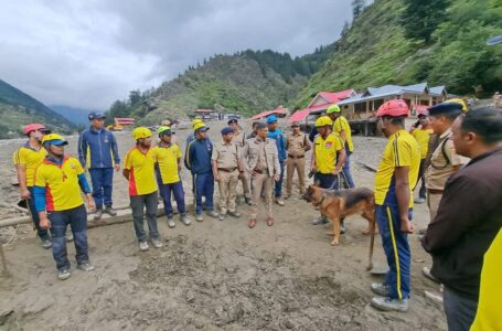 उत्तरकाशी आपदा में नौ जवान समेत 42 लोग लापता, एक का शव बरामद,  तलाश जारी