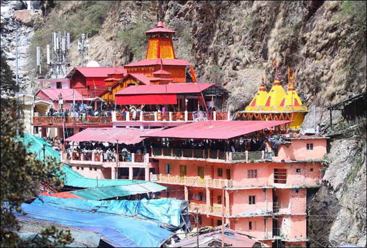  यमुनोत्री धाम दर्शन के लिए आई थी महिला श्रद्धालु, अचानक हार्ट अटैक से मौत