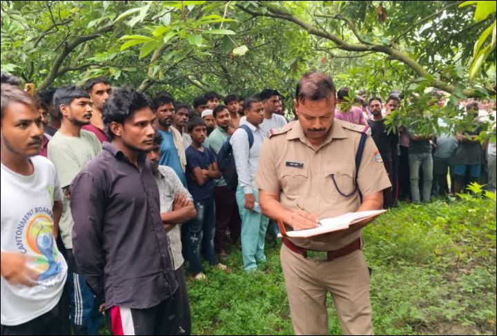 उत्तराखंड: अलग-अलग दिन पेड़ से लटके मिले दो दोस्त, जंगल से बरामद हुए शव