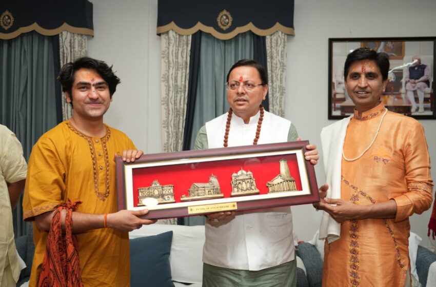  “धर्म-संरक्षक बने सीएम धामी: संत समाज ने दी ‘देवभूमि के रक्षक’ की उपाधि”