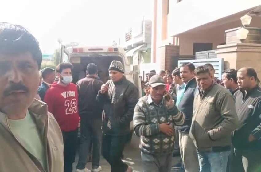  उत्तराखंड: व्यापारी दंपत्ति ने फांसी लगाकर की आत्महत्या