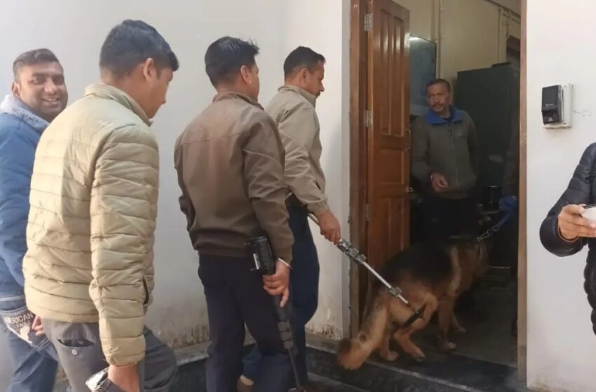  नैनीताल और उत्तरकाशी में कोर्ट को बम से उड़ाने की धमकी से हड़कंप…