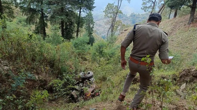  अल्मोड़ा में दर्दनाक हादसा: खाई में गिरा ट्रैक्टर-ट्रॉला, दो युवकों की मौके पर मौत…