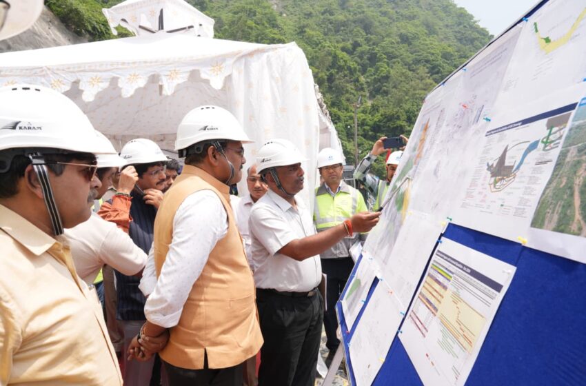  मुख्य सचिव ने किया लखवाड़ बहुउद्देशीय परियोजना का स्थलीय निरीक्षण