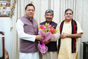 CM धामी से मिले नवनिर्वाचित राज्यसभा सांसद दिनेश आर्य