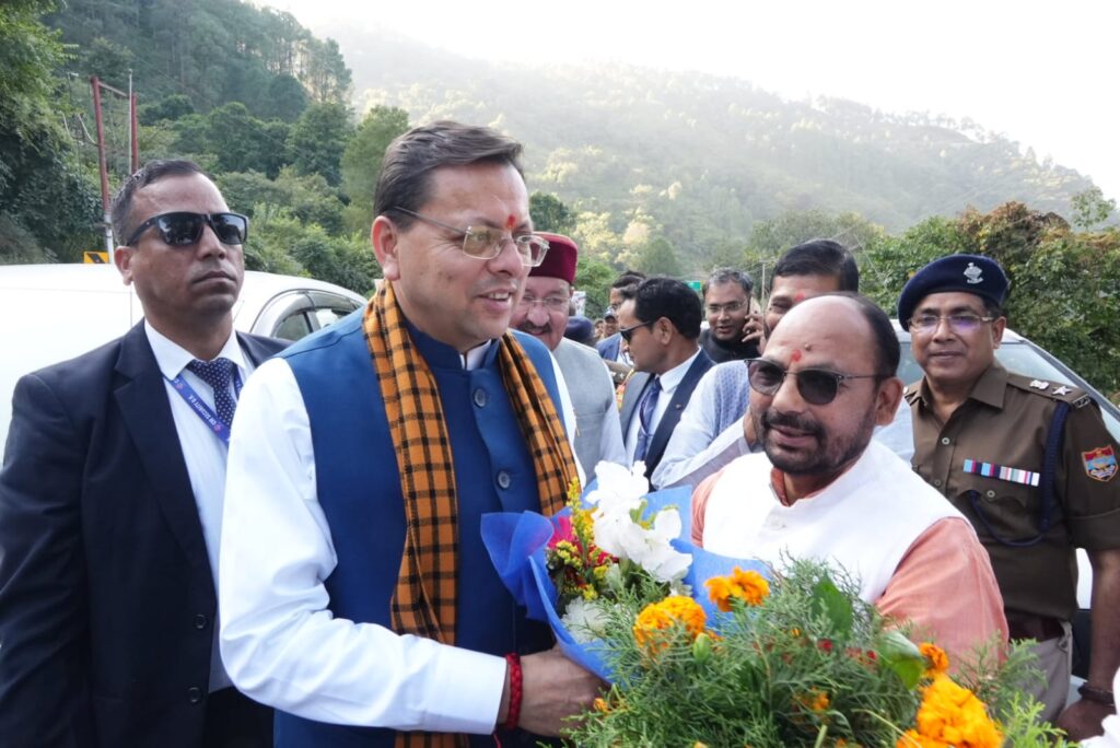 विधानसभा सत्र के लिए गैरसैंण आगमन पर मुख्यमंत्री पुष्कर सिंह धामी का भव्य स्वागत