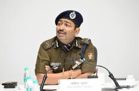 उत्तराखंड; पूर्व डीजीपी अशोक कुमार को बड़ा झटका, VC पद से देना होगा इस्तीफा